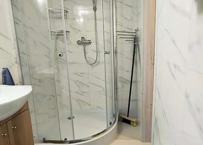 Pod Lasem Pracownicze 民宿 Goleniów