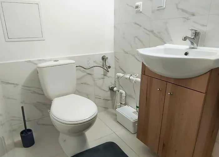 Pod Lasem Pracownicze *